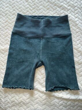 Spiritual Gangster Ribbed Ruffle Shorts Foliage Mineral Green Size XS/S